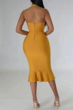 Желтое сексуальное однотонное платье без рукавов с открытой спиной