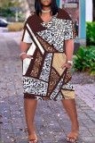 Koffie casual print patchwork jurk met V-hals en korte mouwen