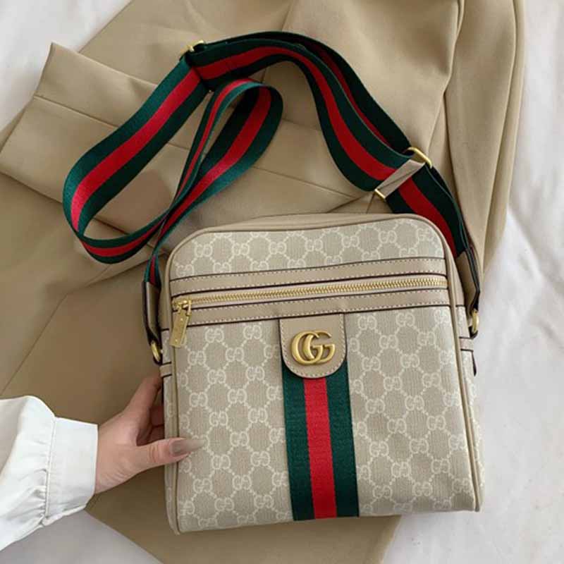 

White Street Letter Patchwork Zipper Bags