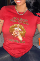 Röda sexiga gatuläppar tryckta Patchwork T-shirts med bokstaven O-hals