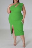 グリーン カジュアル ソリッド バックレス スリット 斜め襟 ノースリーブ ドレス プラス サイズ ドレス