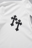 Schwarzes, lässiges, asymmetrisches T-Shirt mit halbem Rollkragen