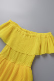 Желтые повседневные однотонные плиссированные платья в стиле пэчворк с открытыми плечами (без пояса)