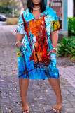 Абрикосовое повседневное базовое платье с принтом и коротким рукавом с V-образным вырезом