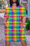 Vestido de manga curta com estampa casual colorido patchwork básico decote em V