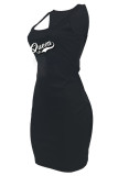 Vestidos casuais pretos sensuais com estampa de letras básicas com decote em U