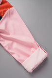 Vestido camisero con cuello vuelto y hebilla de retazos con estampado callejero informal rosa Vestidos