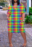 Vestido manga curta estampa casual multicolor patchwork básico decote em V