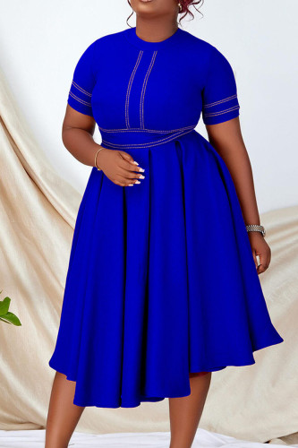 Vestidos casuais lisos em patchwork azul royal com decote em bico e linha A