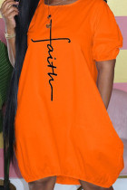 Оранжевая повседневная юбка-фонарик с круглым вырезом и принтом в стиле пэчворк Платья больших размеров