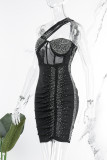 Negro Sexy Party Solid See-through Fold Hot Drill Color sólido Un hombro envuelto Falda Vestidos