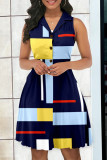 Tibetisch-blaue Casual-Arbeitskleider mit elegantem geometrischem Druck und Knöpfen in A-Linie mit V-Ausschnitt