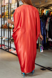 Orange-rotes, lässiges Patchwork-Kleid mit asymmetrischem V-Ausschnitt und unregelmäßigem Print