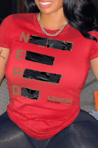 T-shirts décontractés à imprimé de rue patchwork lettre O à col rouge