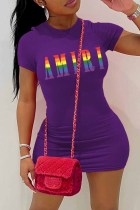 Фиолетовые повседневные платья с буквенным принтом и круглым вырезом