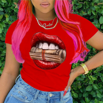 T-shirt con collo a V patchwork stampate Daily Lips di Red Street