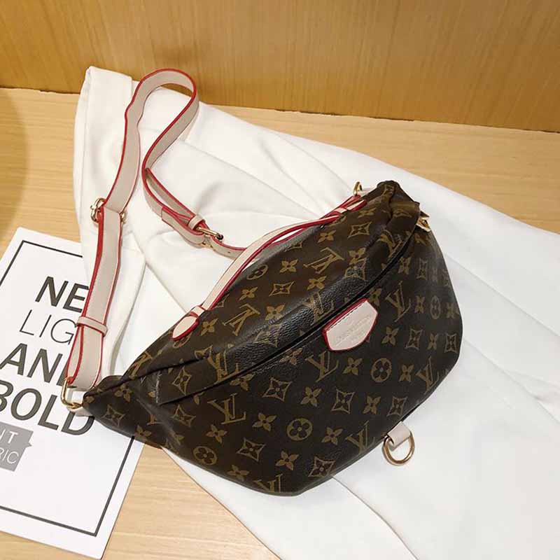 

Brown Street Letter Zipper Bags