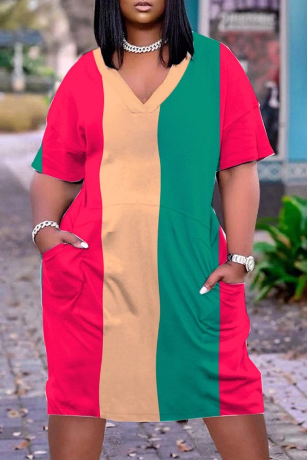Повседневное платье цвета хаки в стиле пэчворк с контрастным V-образным вырезом и короткими рукавами