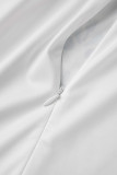 Белые повседневные платья с принтом колледжа в стиле пэчворк с круглым вырезом и юбкой в ​​один шаг