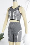 Graues, ärmelloses Zweiteiler von Street Sportswear mit Kontraststreifen und O-Ausschnitt