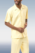 Terno amarelo de manga curta disponível em 5 cores