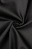 Schwarzes, lässiges, einfarbiges Kleid mit Schlitz und Gürtel, V-Ausschnitt und kurzen Ärmeln