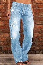 Голубые повседневные однотонные рваные джинсы со средней посадкой в ​​стиле пэчворк со средней посадкой