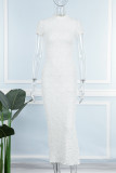 Белые сексуальные однотонные платья в стиле пэчворк с разрезом и круглым вырезом