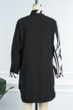 La stampa elegante casuale sexy nera abbottona i vestiti dal vestito dalla camicia del collo a V