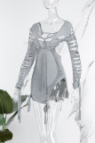 Серые сексуальные повседневные уличные однотонные платья с длинным рукавом с разрезом и ремешком