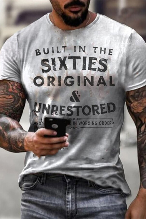 Grijs heren T-shirt gebouwd in de jaren zestig, ongerestaureerd met motorprint