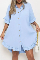 Небесно-голубое повседневное однотонное платье-рубашка в стиле пэчворк с отложным воротником Платья Платья