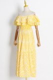 Желтое повседневное длинное платье с открытыми плечами и принтом в стиле пэчворк Платья