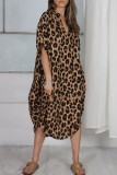 Vestido gris claro con estampado informal de leopardo con escote en V estampado Vestidos