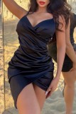 Schwarzes, sexy, festes, rückenfreies Sling-Kleid mit V-Ausschnitt