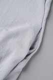 Macacão regular branco creme casual patchwork sólido decote em v