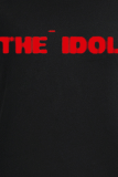 Camisetas con cuello en O de letras de retazos con estampado informal negro