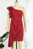 Красные элегантные сплошные лоскутные оборки с асимметричным косым воротником и юбкой на один шаг платья