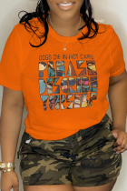 Orangefarbene, lässige Patchwork-T-Shirts mit O-Ausschnitt und täglichem Aufdruck