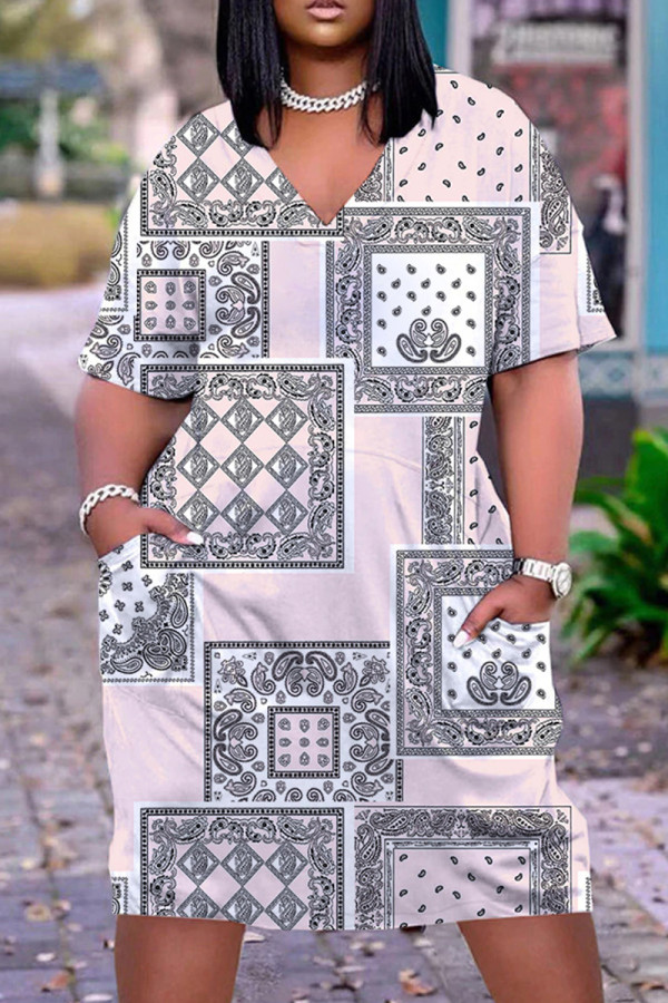 Ljusrosa Casual Print Patchwork V-ringad kortärmad klänning