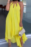 Il solido casuale sexy giallo ha scavato fuori i vestiti dal vestito senza maniche dal collo asimmetrico del O