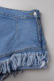 Pantalones cortos de mezclilla flacos de cintura alta asimétricos con borlas sólidas informales azul cielo