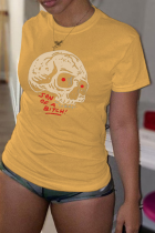 Gelbe, lässige Street-Print-T-Shirts mit Totenkopf-Patchwork und O-Ausschnitt