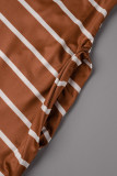 Robes de grande taille marron clair décontracté rayé imprimé dos nu bretelle spaghetti une étape jupe