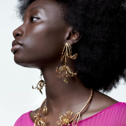 Goldfarbene, lässige, geometrische, einfarbige Vintage-Ohrringe