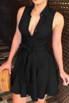 Черное платье трапециевидной формы с отложным воротником и пуговицами в стиле пэчворк (с поясом)