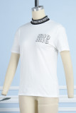 T-shirts met witte straatprint en letter O-hals
