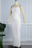 Белое повседневное однотонное базовое длинное платье на тонких бретелях Платья