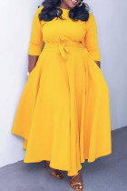 Желтая элегантная однотонная лоскутная юбка с круглым вырезом и талией Платья больших размеров (с поясом)