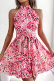 Rosafarbenes, süßes, bedrucktes, Patchwork-Frenulum-Volant-Kleid mit halbem Rollkragen und Taillenrock